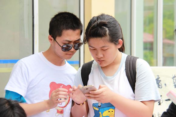4.“分享精彩·易起来”活动现场.jpg