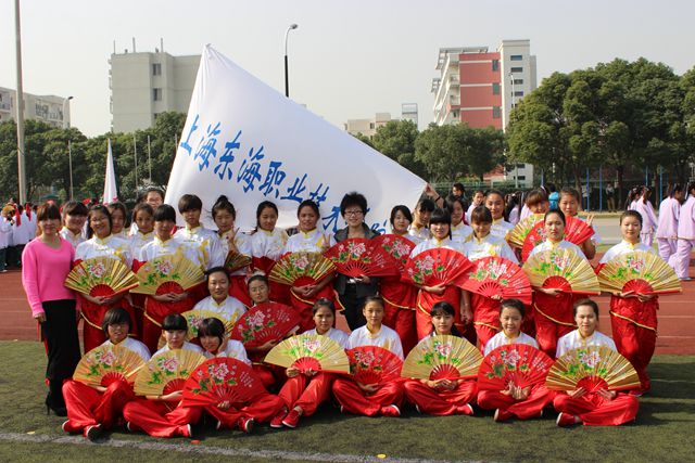 参赛队员合影.jpg