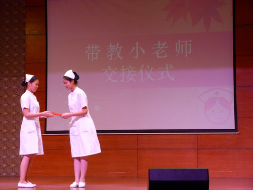 带教小老师交接.JPG
