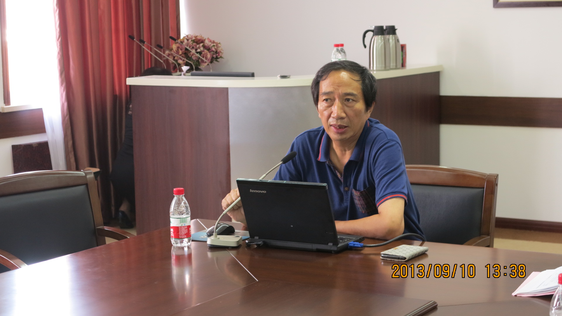 报关与国际货运专业建设负责人赵三宝汇报.JPG
