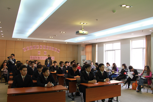 9.与会学生代表.JPG